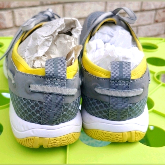 ⛵🌞Travel ready! Sperry Boat Sneakers with Removable Lining Grey/Lime 8.5 - Picture 4 of 5